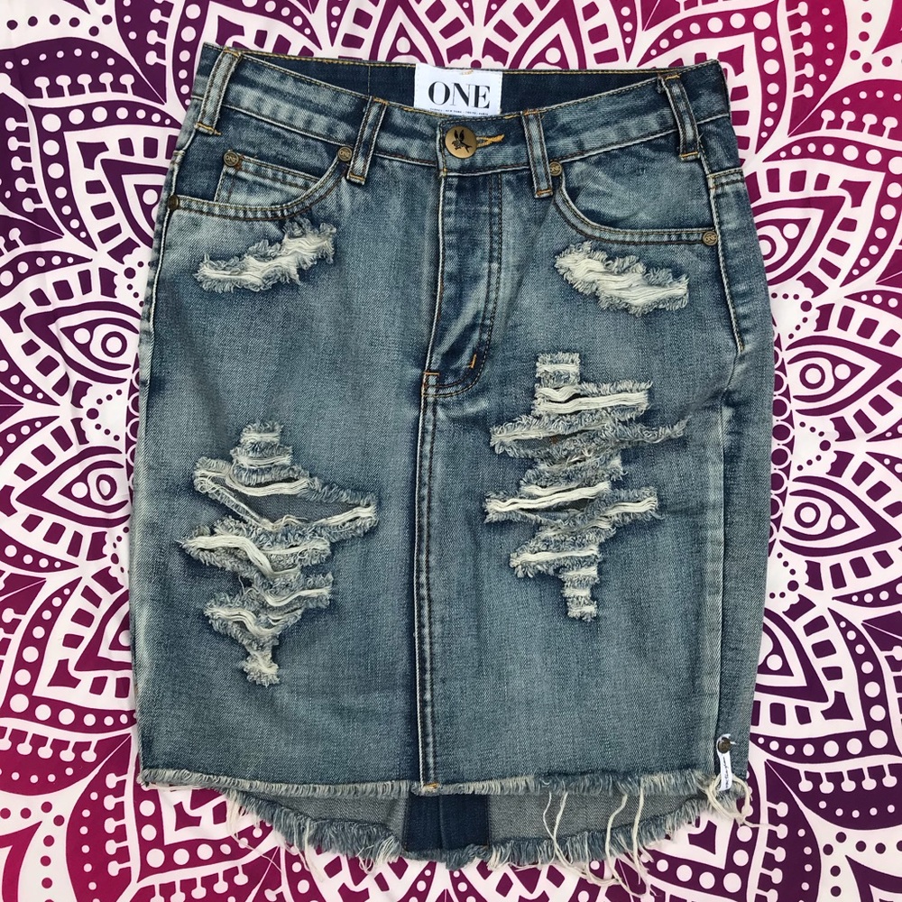 NWOT✨ One Teaspoon 2020 Denim Skirt